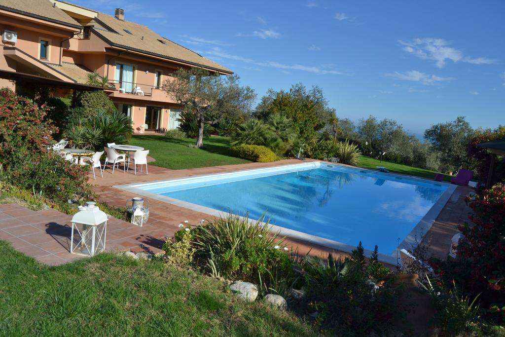 Villa Zagara Luxury Bed And Breakfast Pescara Exterior foto
